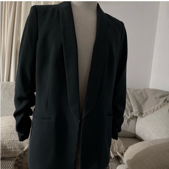 Dkny Jackets & Blazers - DKNY Classic Black Women's Blazer
